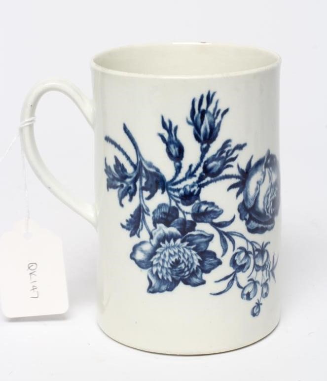 A WORCESTER PORCELAIN NATURAL SPRAYS PATTERN MUG, c.1775, of plain cylindrical form printed in Image