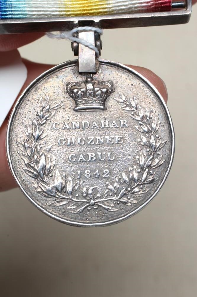 A CANDAHAR, GHUZNEE CABUL 1842 MEDAL awarded to John Singleton of HM's 40th Regiment (Est. plus 24% Image