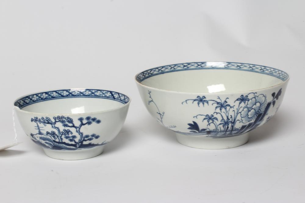 A WORCESTER PORCELAIN PLANTATION PATTERN SLOP BOWL Image