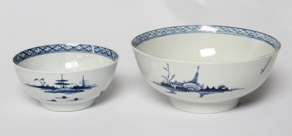 A WORCESTER PORCELAIN PLANTATION PATTERN SLOP BOWL Image