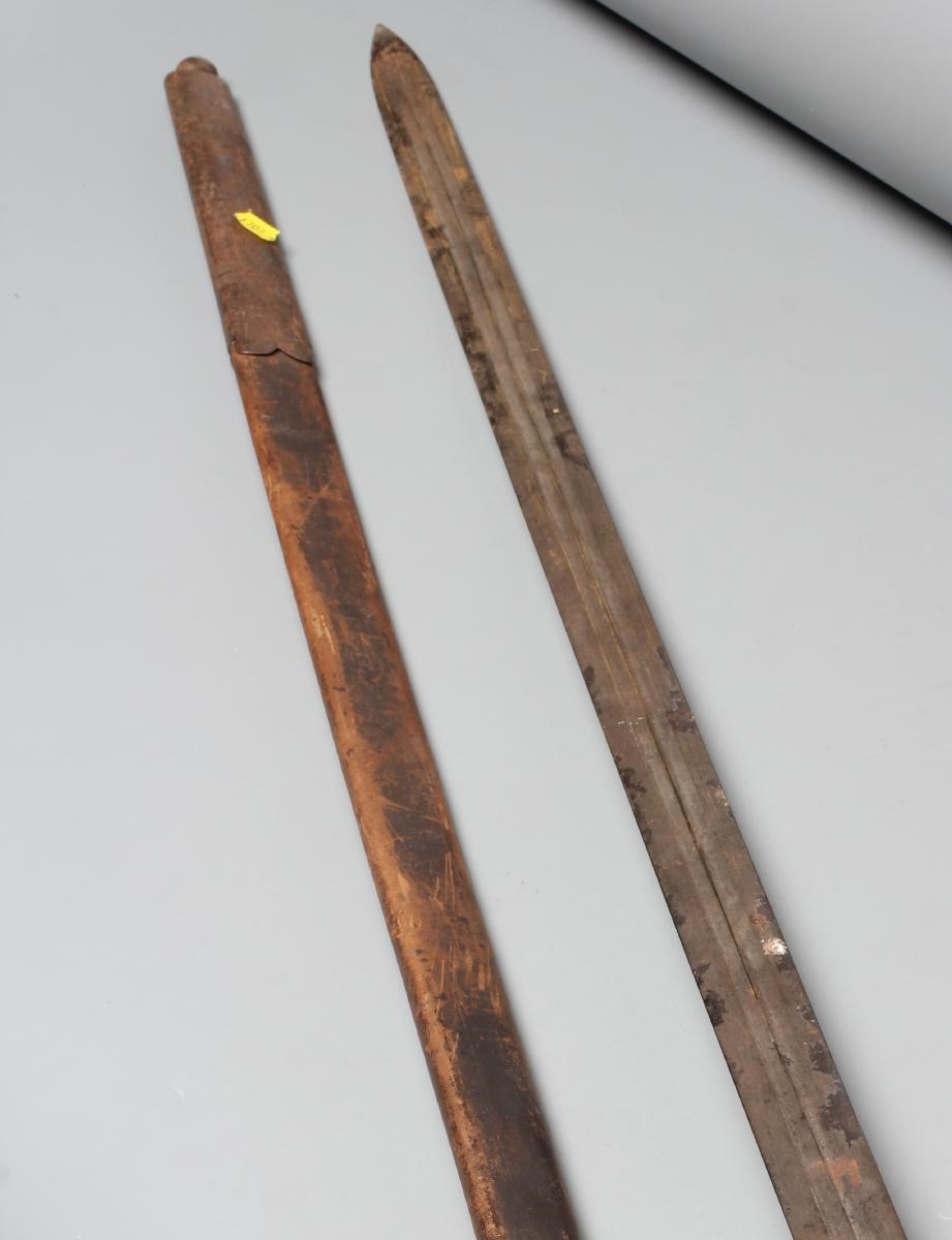 A SCOTTISH INFANTRY OFFICER'S SWORD with 33 1/4" double fullered blade Image