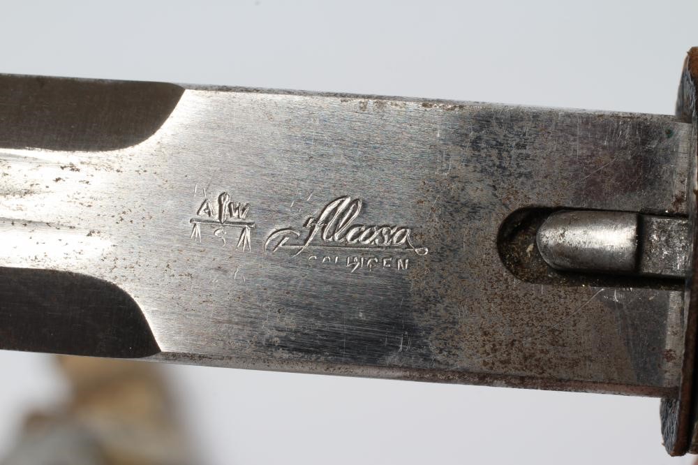 A GERMAN THIRD REICH NAVAL OFFICER'S DAGGER Image