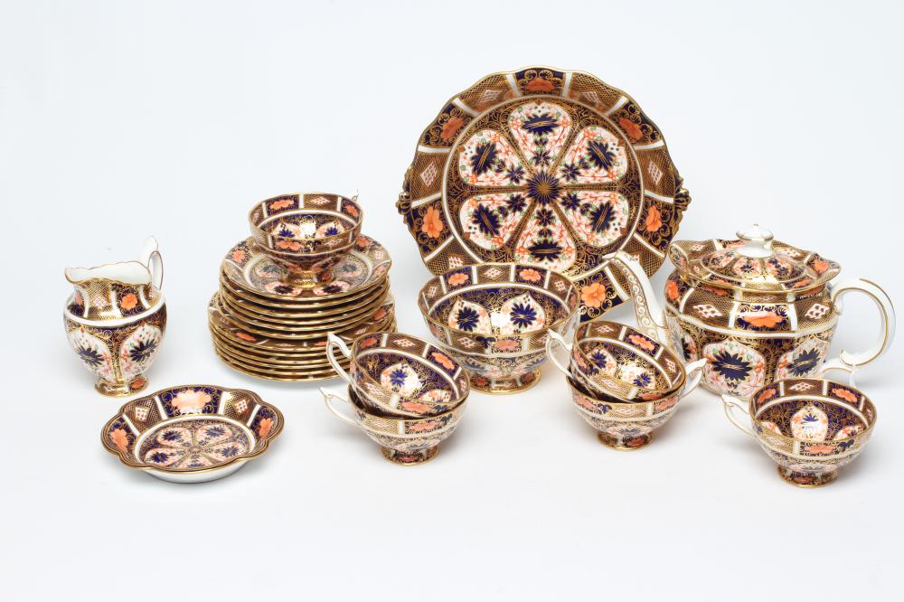 A ROYAL CROWN DERBY CHINA TEA SERVICE Image