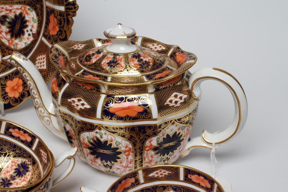 A ROYAL CROWN DERBY CHINA TEA SERVICE Image