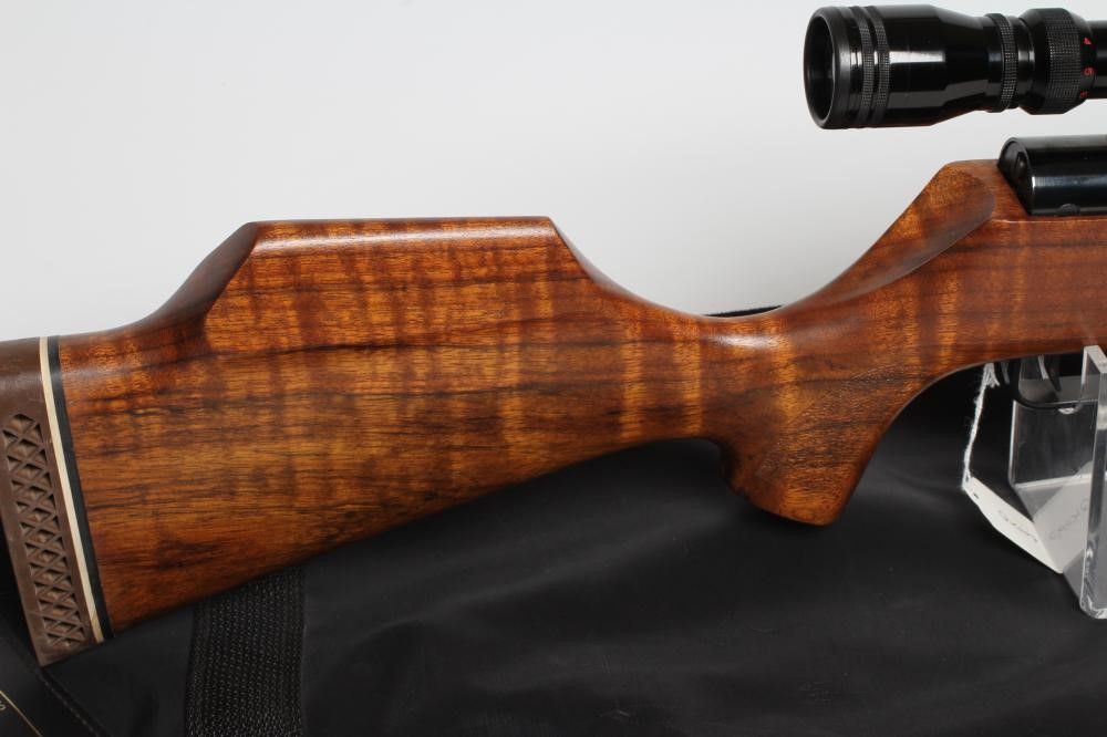 A THEOBEN .22 AIR RIFLE, with 13 1/2" barrel including compensator, H.E. System, automatic safety, Image