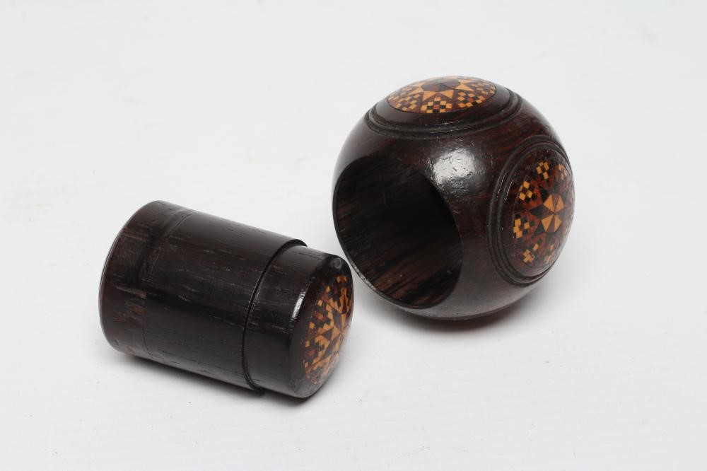 AN EARLY VICTORIAN TUNBRIDGEWARE SOVEREIGN HOLDER/PUZZLE BALL of typical form with central push-out Image