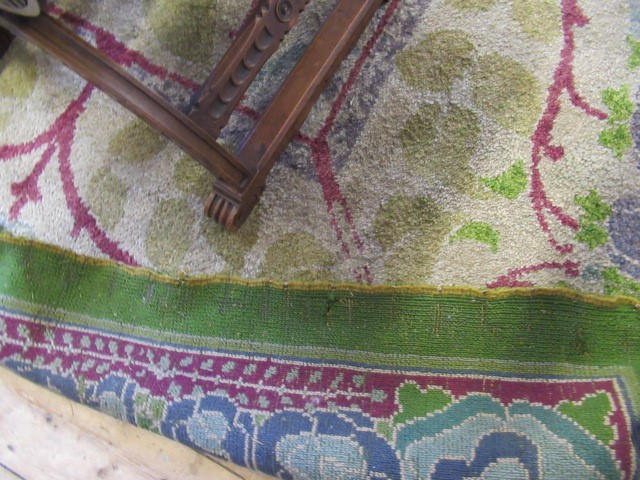 AN ARTS AND CRAFTS WOOL CARPET Image
