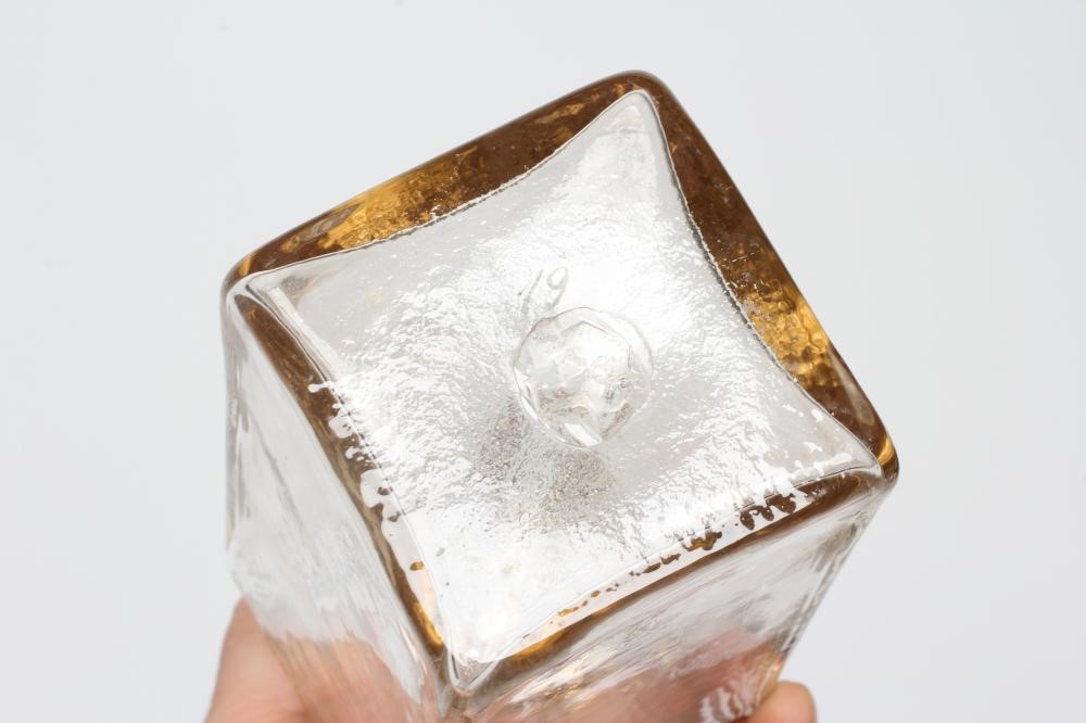 A REGENCY MAHOGANY DECANTER BOX of plain oblong form Image