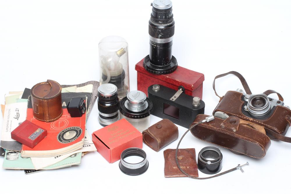 A LEITZ WETZLAR LEICA CAMERA Image