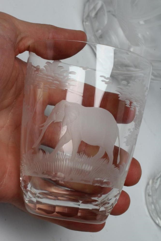 A ROWLAND WARD SAFARI PATTERN GLASS WATER SET engraved with wild animals Image