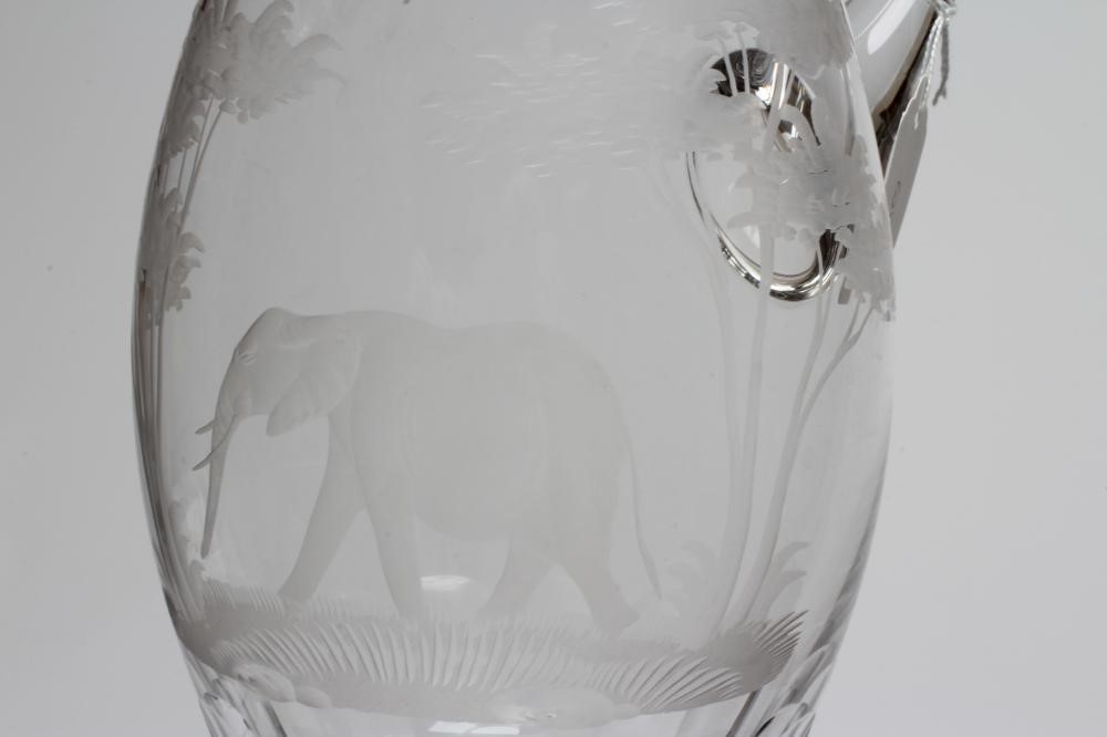 A ROWLAND WARD SAFARI PATTERN GLASS WATER SET engraved with wild animals Image