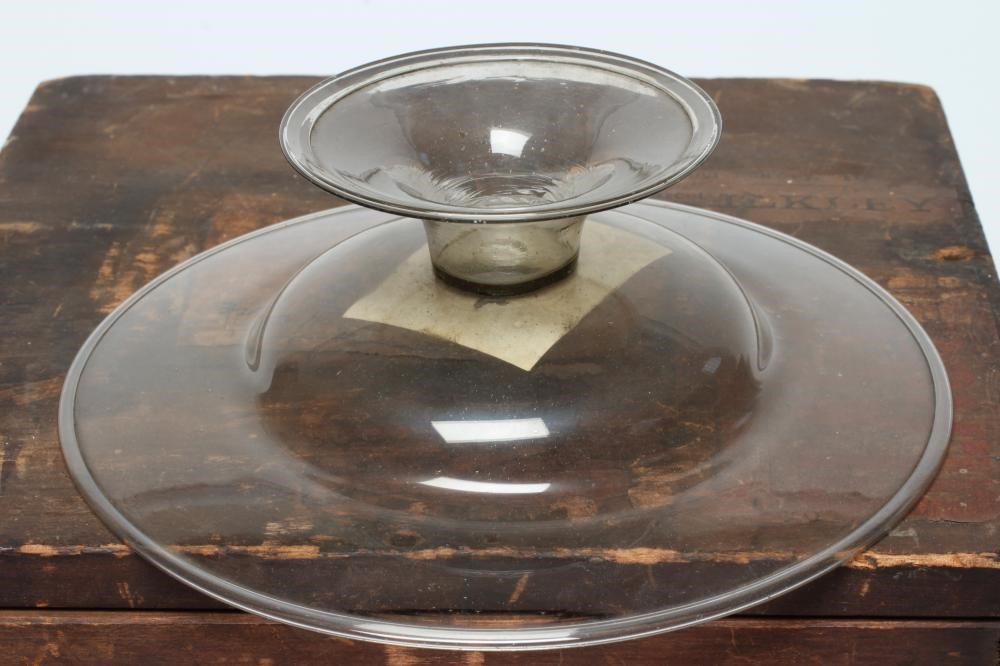 A LOW PEDESTAL GLASS PATEN Image