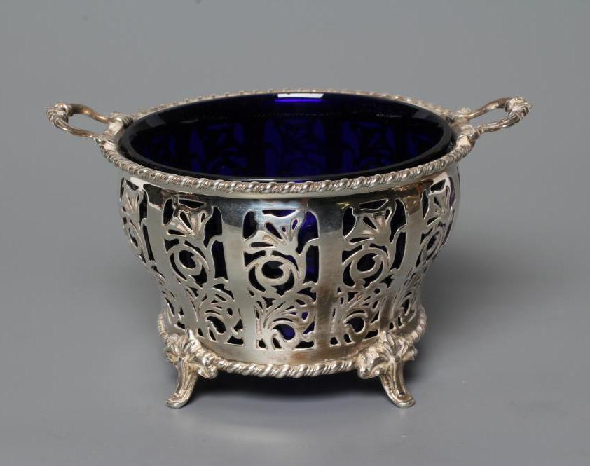 A SILVER SUGAR BASIN Image