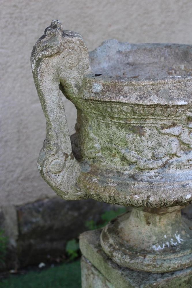 A COMPOSITION GRECIAN URN Image