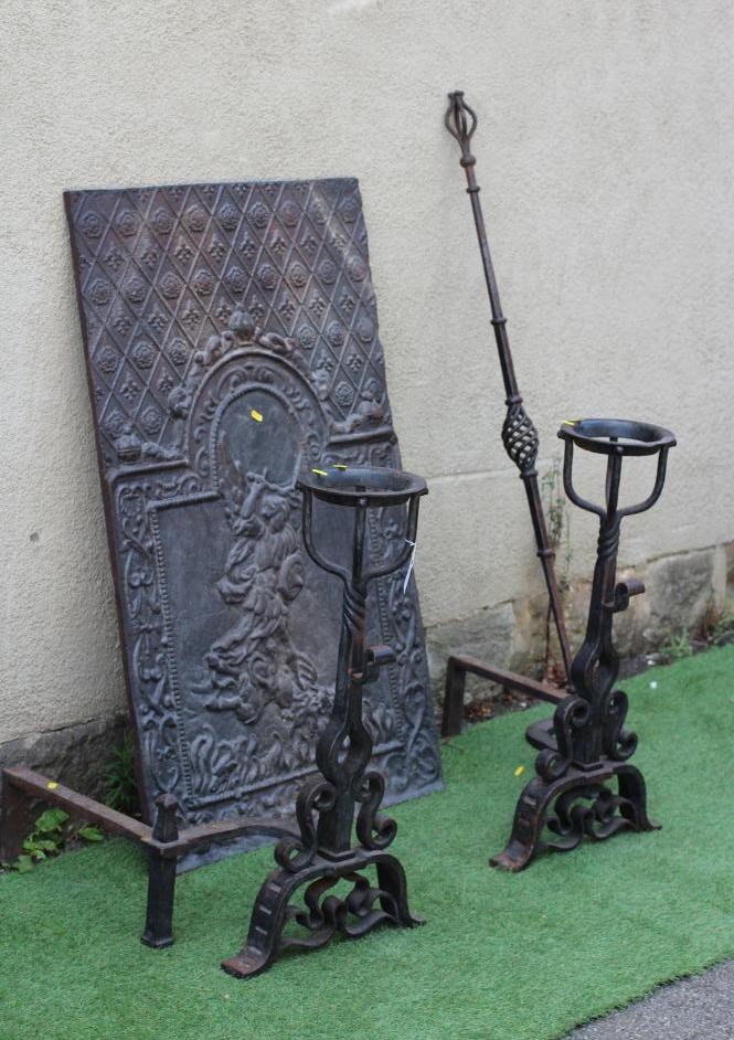 A CAST IRON FIREBACK Image