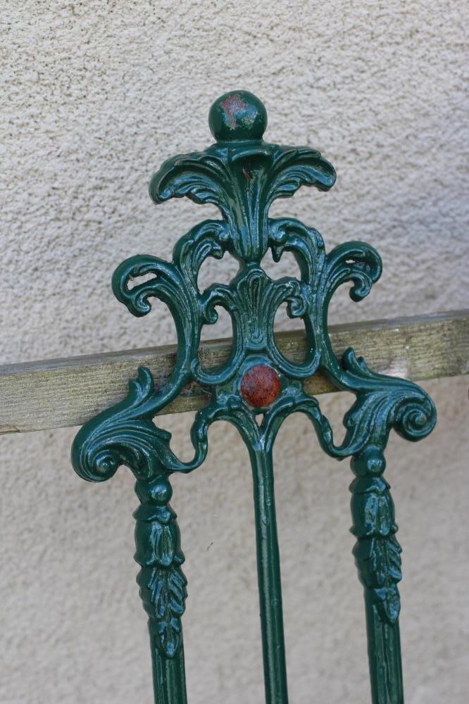 A SECTION OF VICTORIAN CAST IRON BALUSTRADING Image