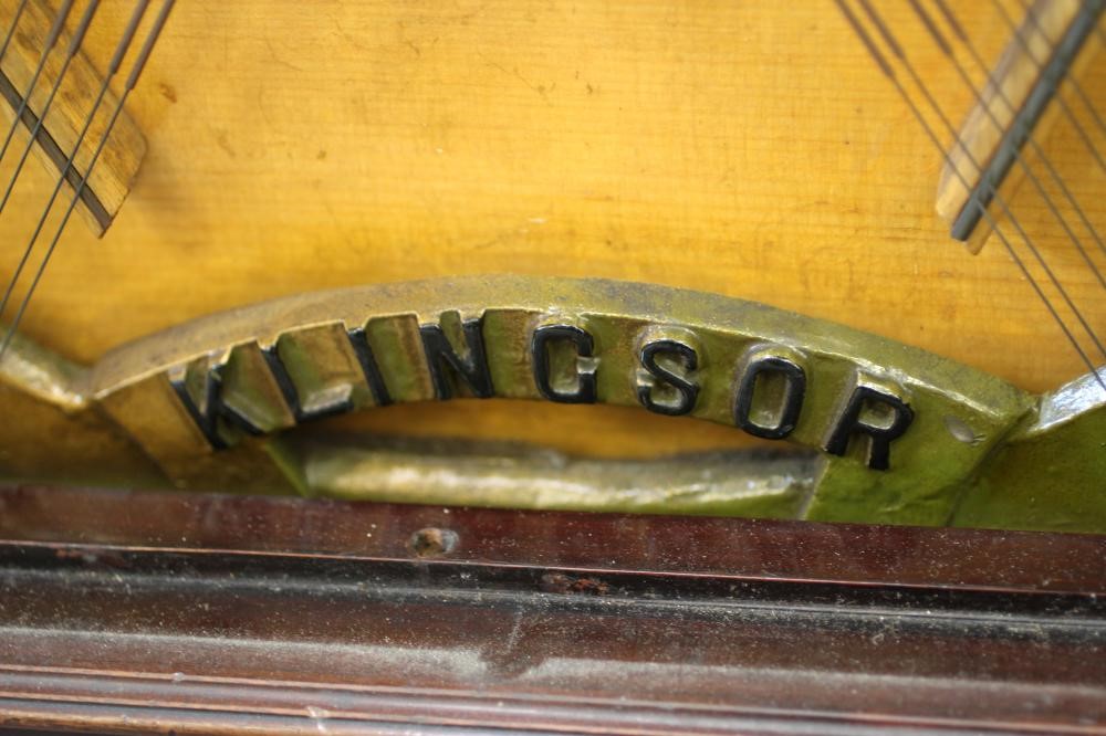 A "KLINGSOR" HARP GRAMOPHONE Image