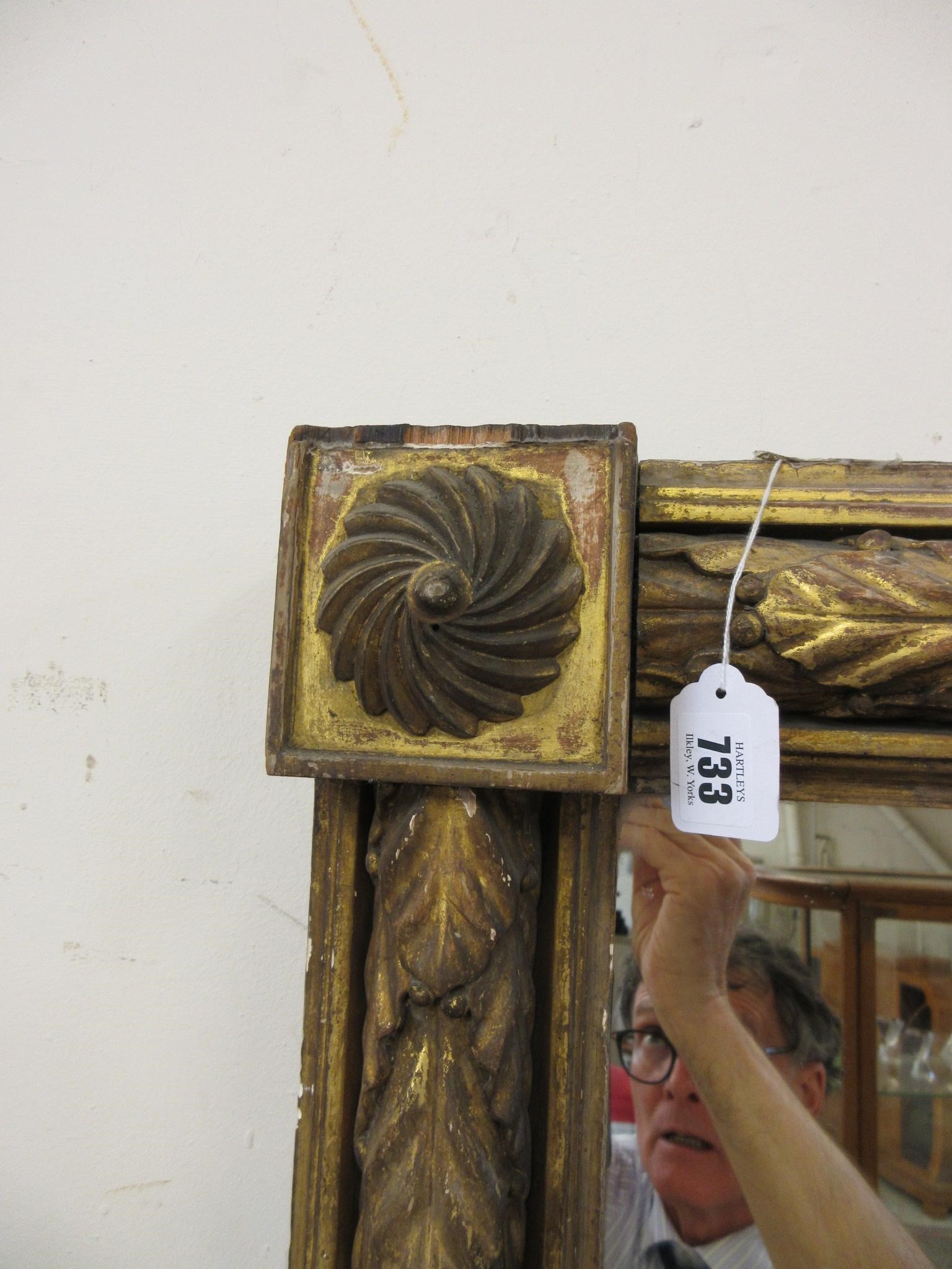 A REGENCY CARVED GILT GESSO PIER GLASS Image