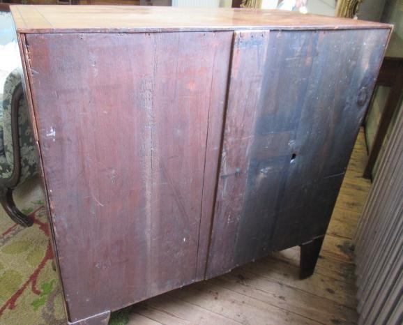 A REGENCY MAHOGANY BOWED CHEST Image