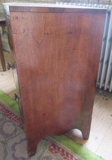 A REGENCY MAHOGANY BOWED CHEST Image