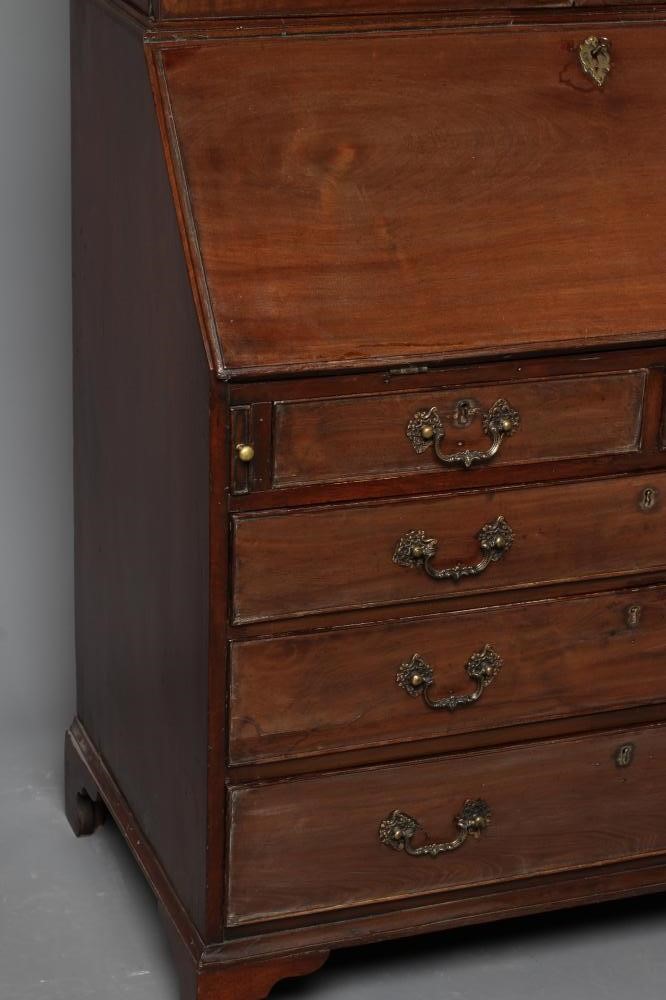 A GEORGIAN MAHOGANY BUREAU CABINET Image