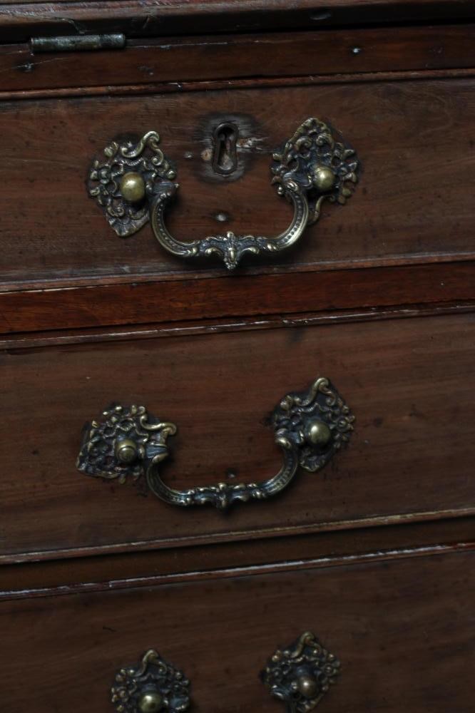 A GEORGIAN MAHOGANY BUREAU CABINET Image
