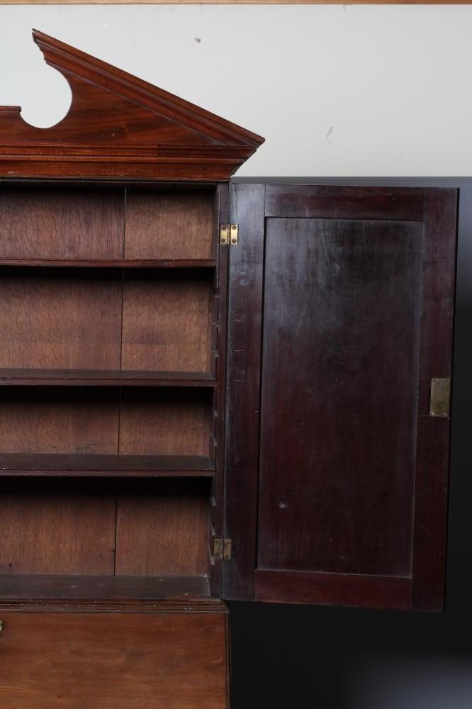 A GEORGIAN MAHOGANY BUREAU CABINET Image