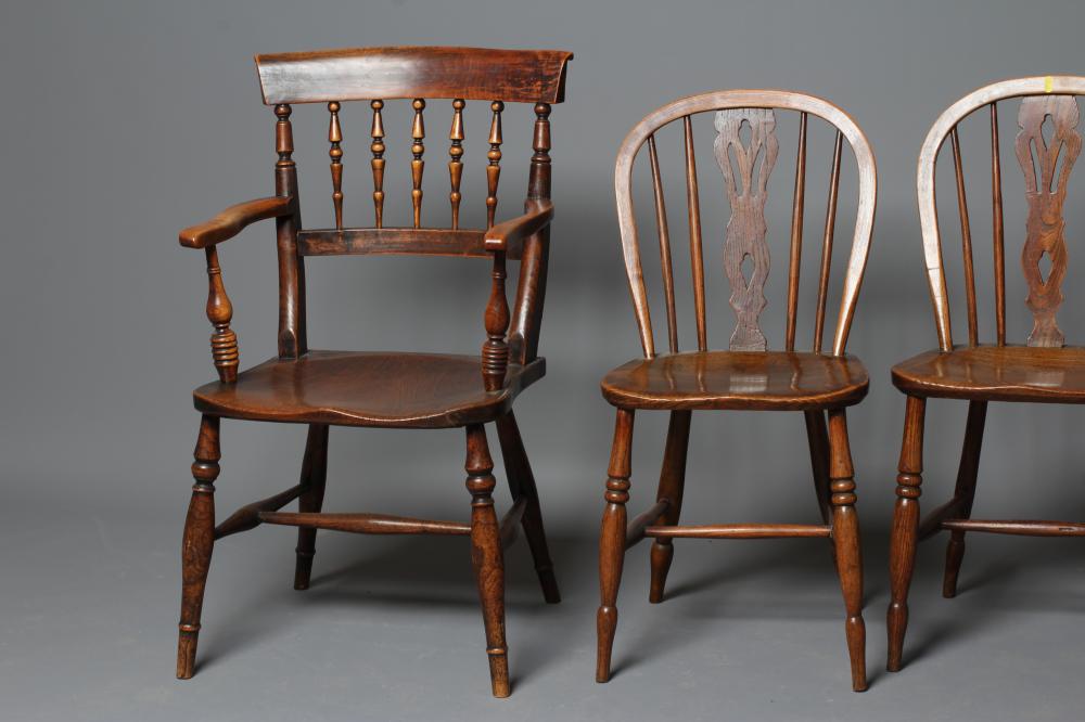 A SET OF FOUR ASH AND ELM WINDSOR KITCHEN CHAIRS Image