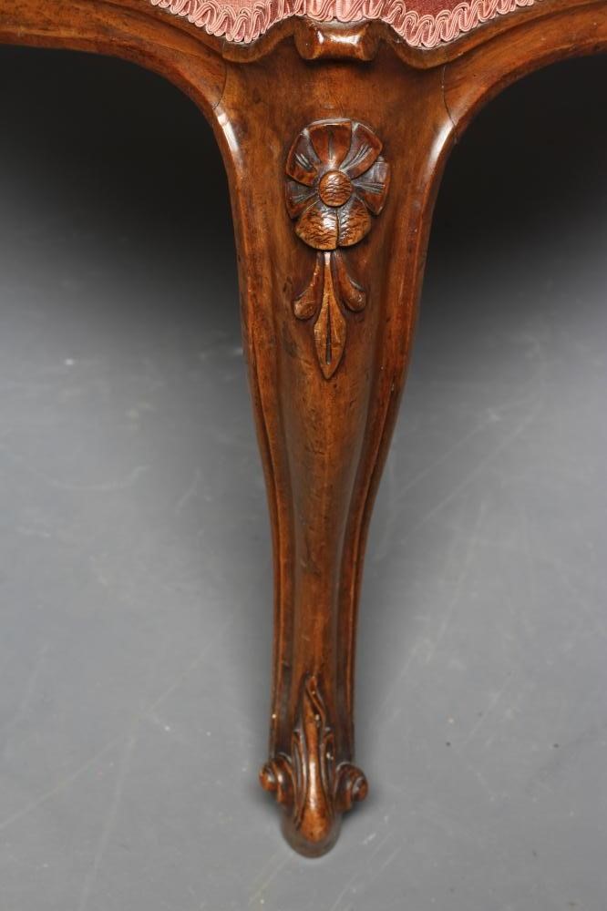 A VICTORIAN MAHOGANY DRESSING STOOL Image