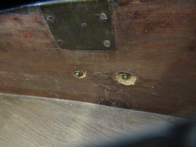 A GEORGIAN MAHOGANY BOWED CHEST Image