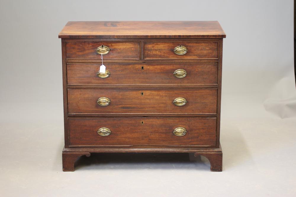 A GEORGIAN MAHOGANY STRAIGHT FRONT CHEST Image