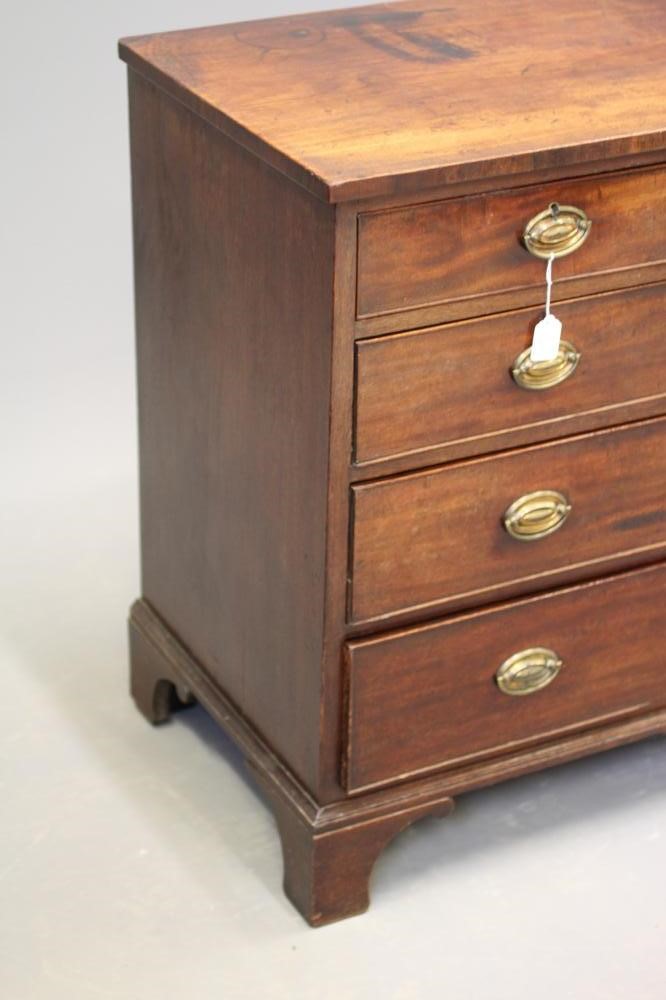 A GEORGIAN MAHOGANY STRAIGHT FRONT CHEST Image