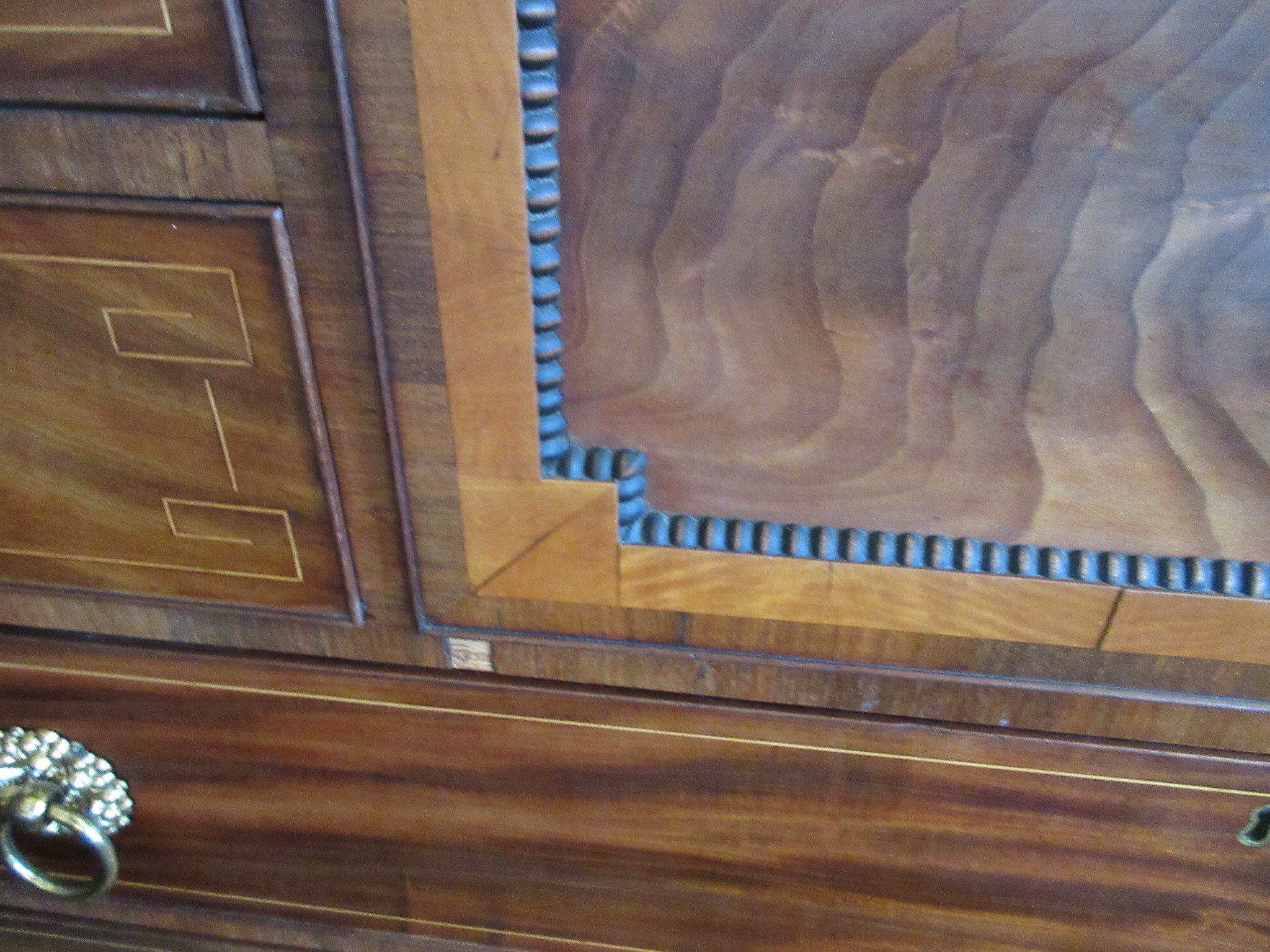 A REGENCY MAHOGANY SCOTTISH CHEST Image