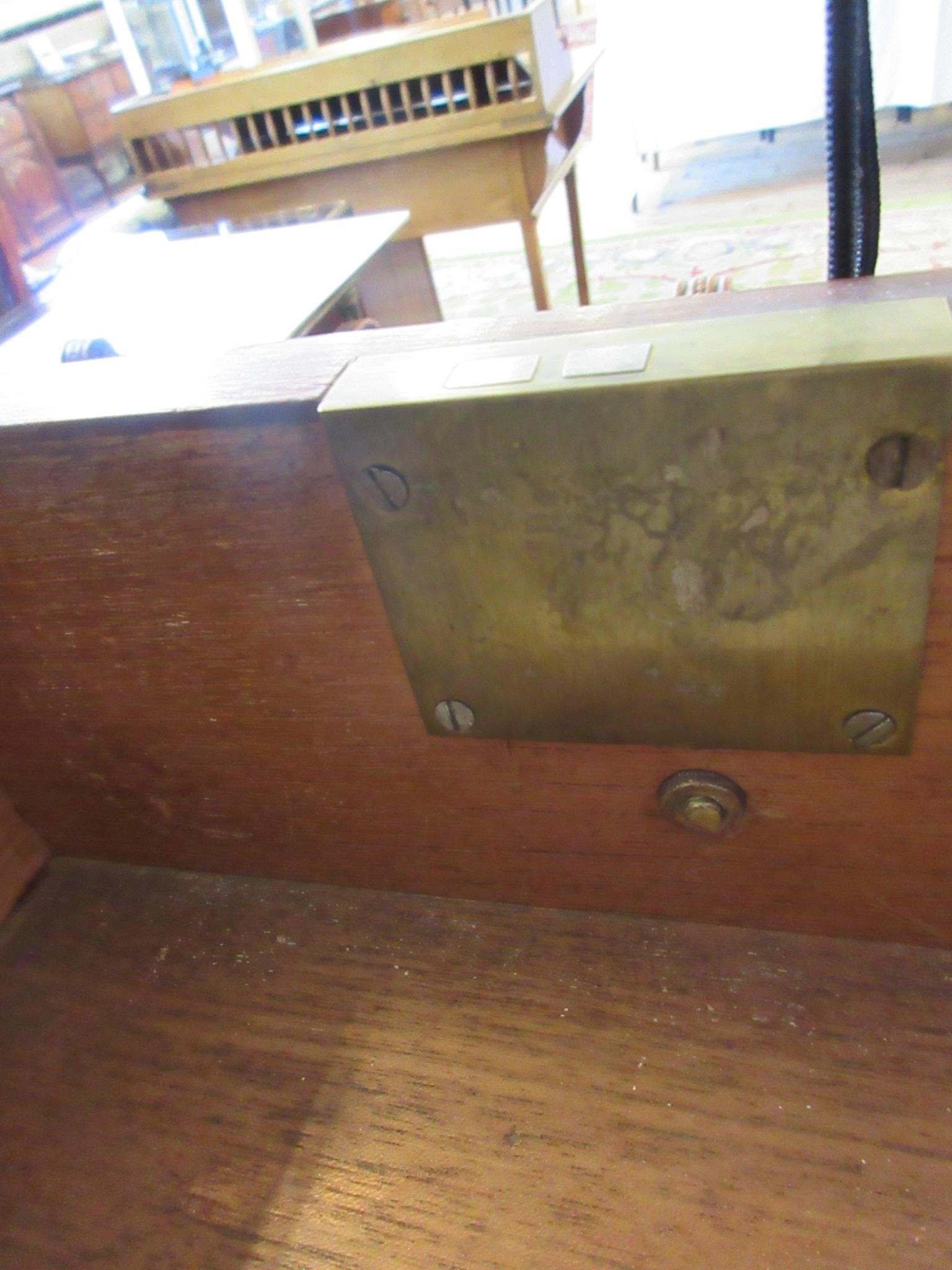 A REGENCY MAHOGANY SCOTTISH CHEST Image