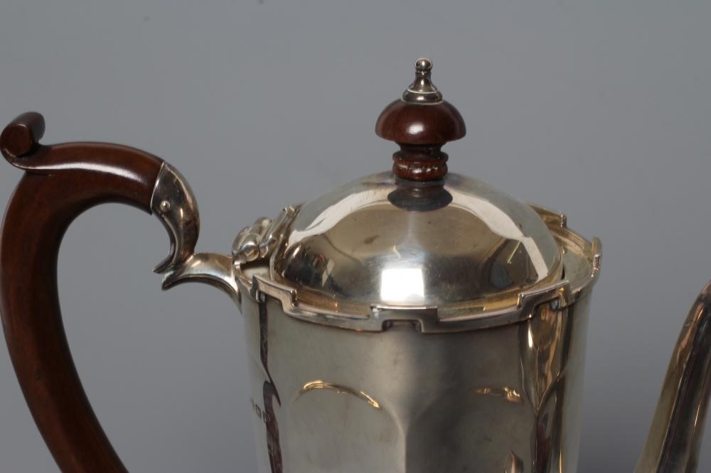 A SMALL FOUR PIECE TEA AND COFFEE SERVICE Image