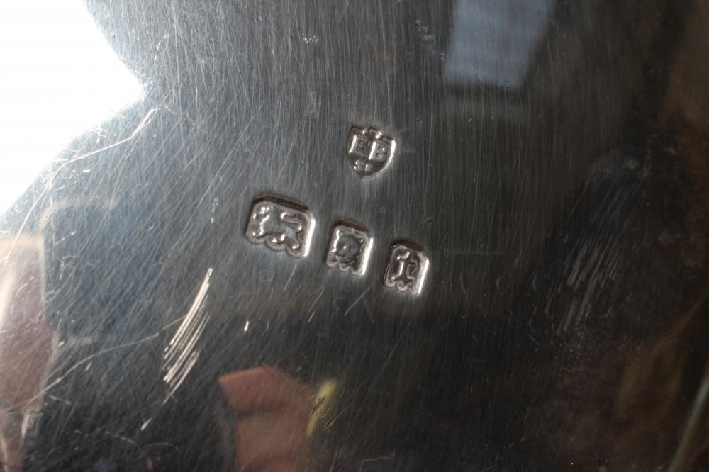 A PAIR OF SILVER SAUCEBOATS Image