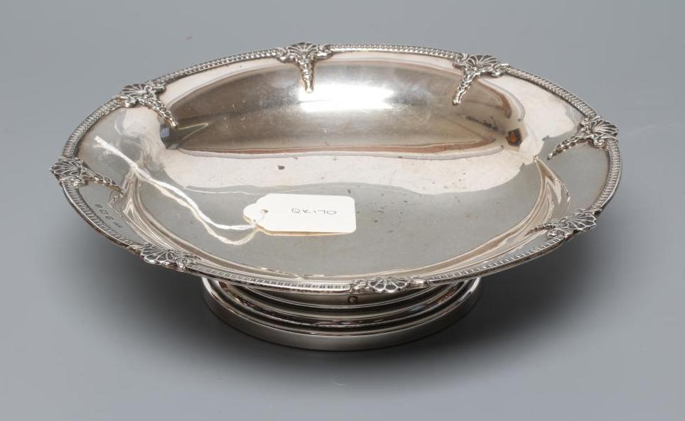 A SILVER LOW PEDESTAL DISH Image