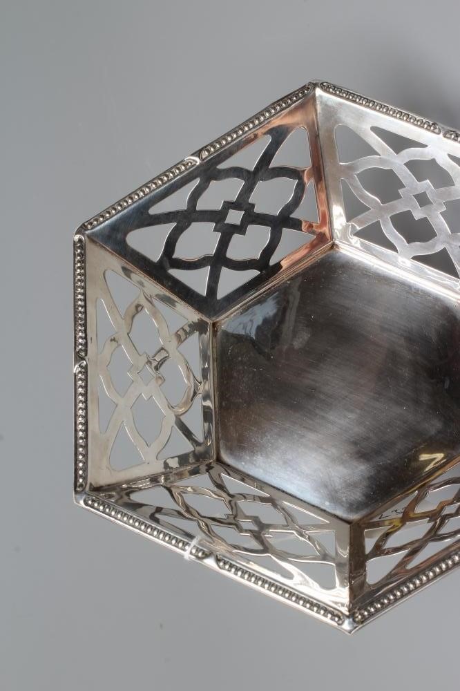 A SMALL HEXAGONAL SILVER BOWL, by C.E. Williams & Son, Birmingham 1946, the bead stamped rim Image