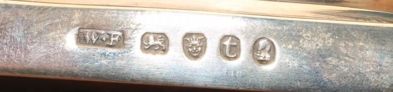 A GEORGE III SILVER MILK JUG Image