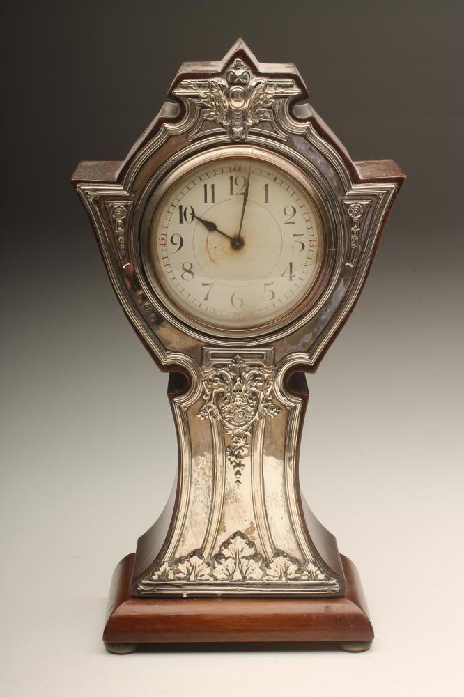 AN EDWARDIAN BALLOON CASE MANTEL CLOCK Image