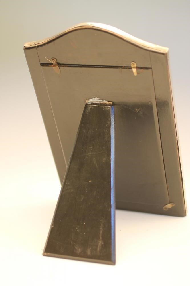 AN EDWARDIAN SILVER PHOTOGRAPH FRAME Image