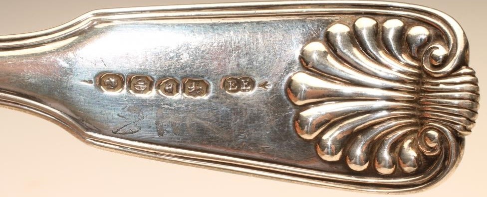 AN EARLY VICTORIAN SILVER BASTING SPOON Image