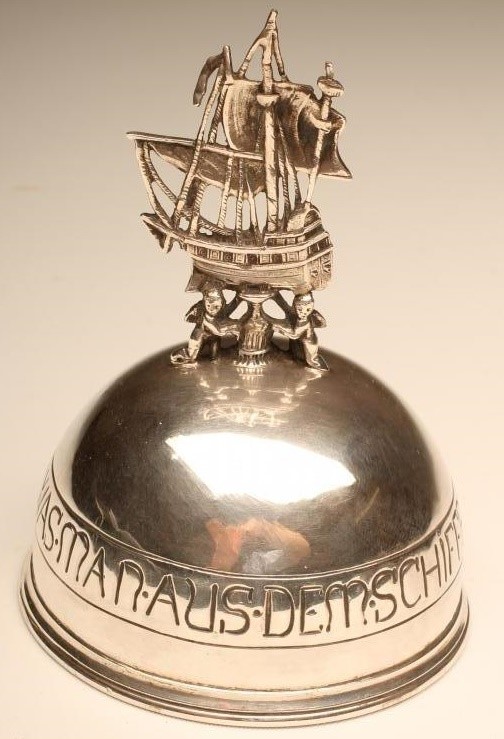 AN EDWARDIAN SILVER TABLE BELL Image