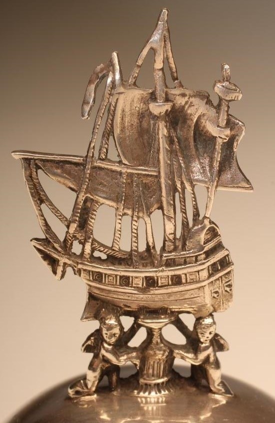 AN EDWARDIAN SILVER TABLE BELL Image