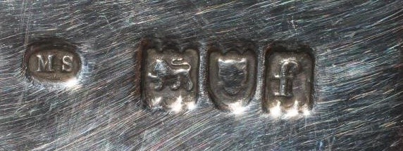 A LATE VICTORIAN SILVER BON-BON BOX Image