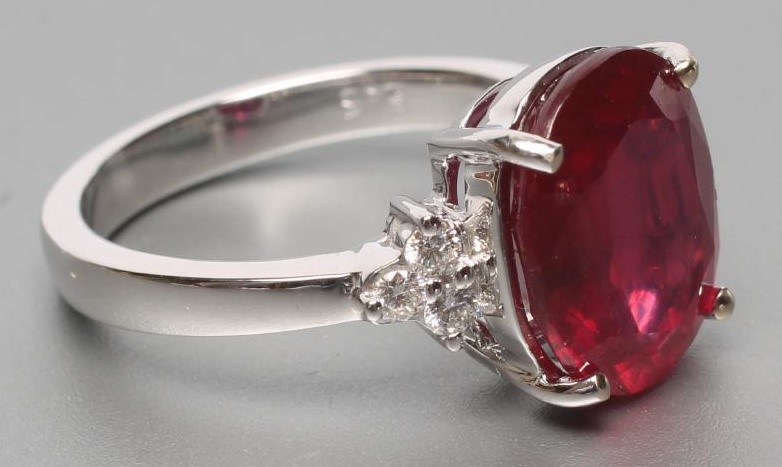 A RUBY RING Image