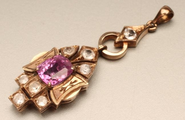A VICTORIAN PINK AND WHITE SAPPHIRE PENDANT Image