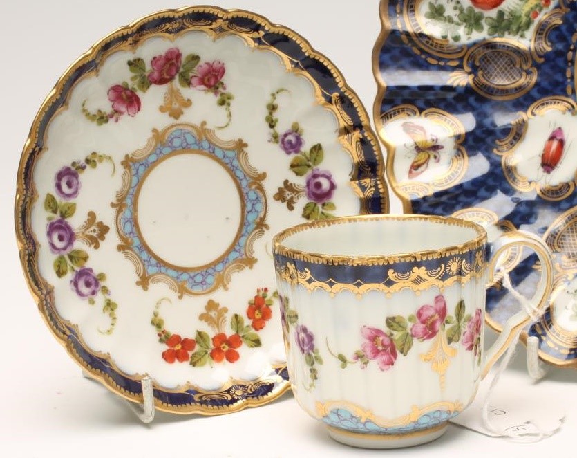 A SAMSON OF PARIS PORCELAIN PLATE Image