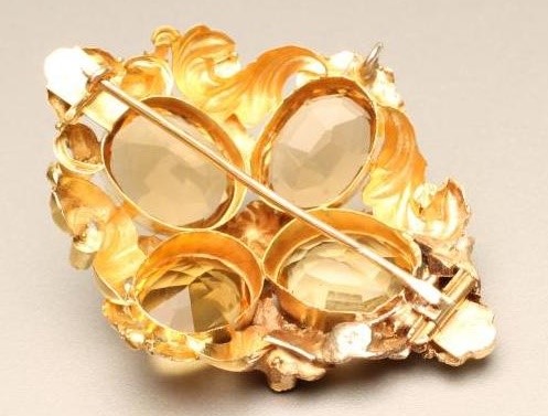 A VICTORIAN CITRINE BROOCH Image