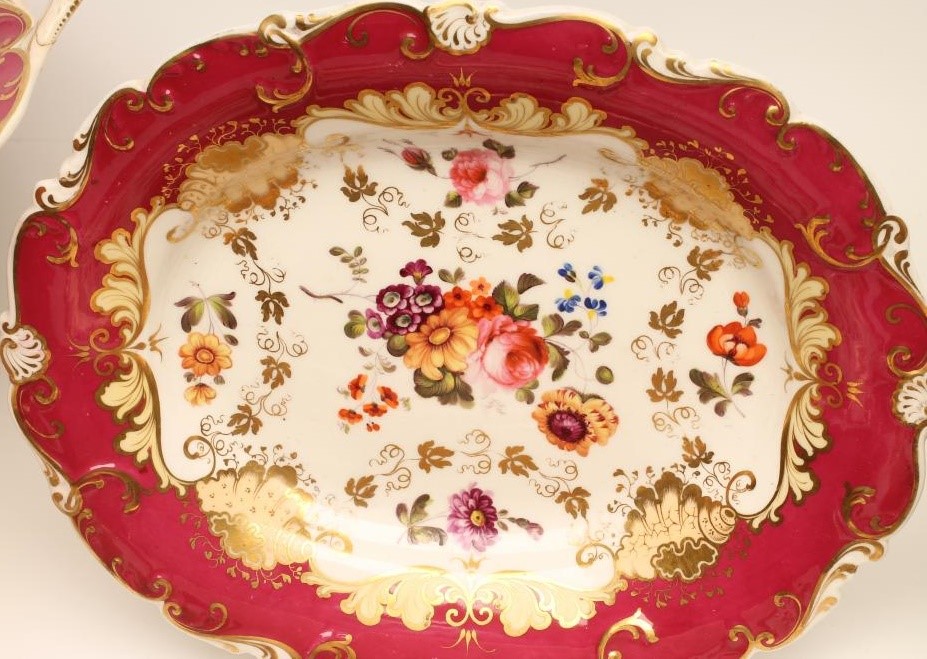 AN ENGLISH PORCELAIN DESSERT SERVICE Image